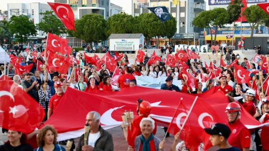 Didim'de 19 Mayıs coşkusu gece saatlerine kadar sürdü