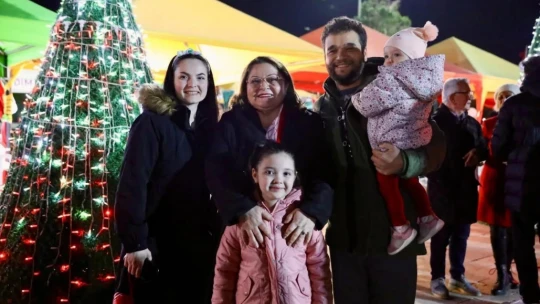 Didim'de binlerce kişi yeni yıl coşkuunu Başkan Gençay ile birlikte yaşadı