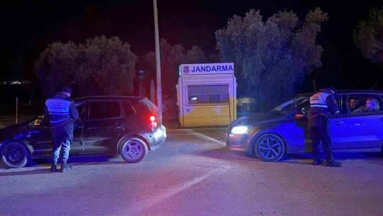 Didim'de çeşitli suçlardan aranan 8 kişi yakalandı