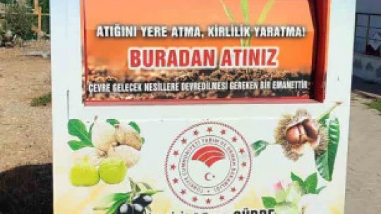 Didim'de çiftçiler zirai ilaç ambalajlarını getirerek sıvı gübre kazanıyor