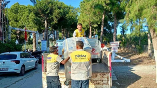Didim'de eskiyen konteynerler yenileniyor