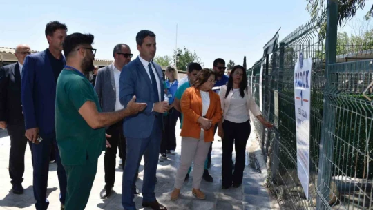 Didim'de hayvan barınağı denetlendi