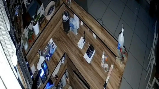 Didim'de iş yeri hırsızlığı