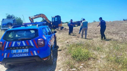 Didim'de kaçak kazı yapan 3 şahıs suçüstü yakalandı