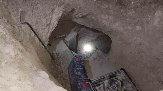 Didim'de kaçak kazı yapan 3 şüpheli suçüstü yakalandı