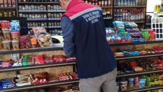 Didim'de marketler eşzamanlı denetlendi