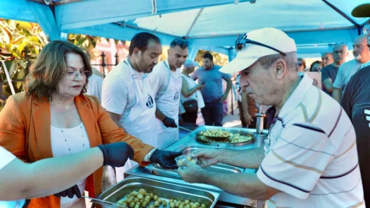 Didim'de merhum başkan Zeyrek için lokma hayrı gerçekleştirildi