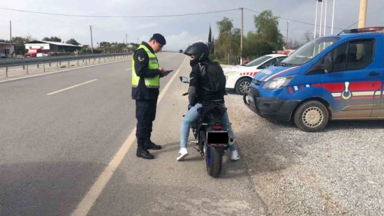 Didim'de motosiklet sürücüleri bilgilendirildi