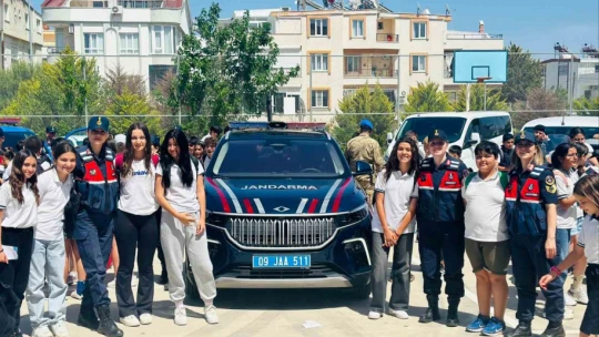 Didim'de öğrencilere 'siber zorbalık' anlatıldı