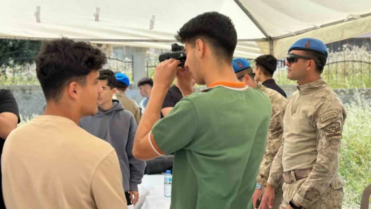 Didim'de öğrencilere jandarma ve sahil güvenlik tanıtıldı