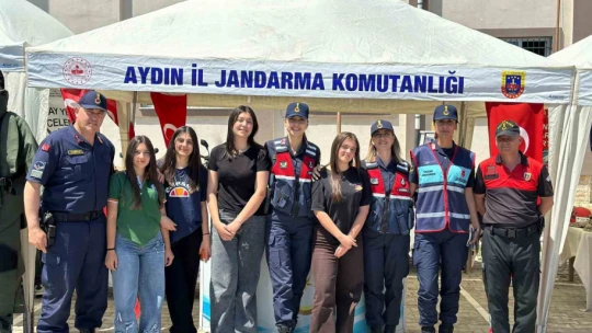 Didim'de öğrencilere jandarma ve sahil güvenlik tanıtıldı