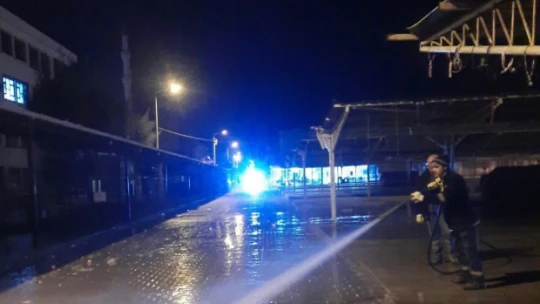 Didim'de semt pazarlarında temizlik yapıldı