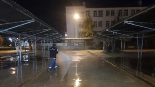 Didim'de semt pazarlarında temizlik yapıldı