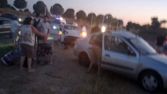 Didim'de trafik kazası: 1 ölü, 8 yaralı