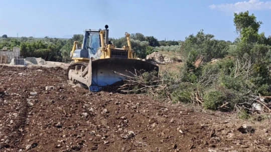 Didim'de yol çalışmaları devam ediyor