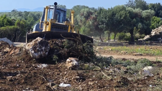 Didim'de yol çalışmaları devam ediyor
