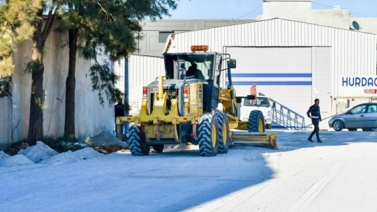 Didim'de yol sorunları çözülüyor