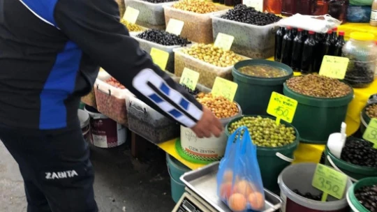 Didim'de zabıta ekipleri denetimlerini sürdürüyor
