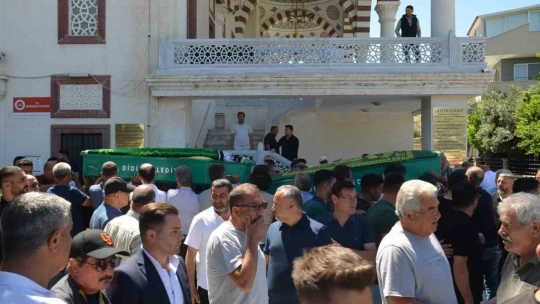 Didim'deki kazada hayatını kaybeden 4 kişi toprağa verildi