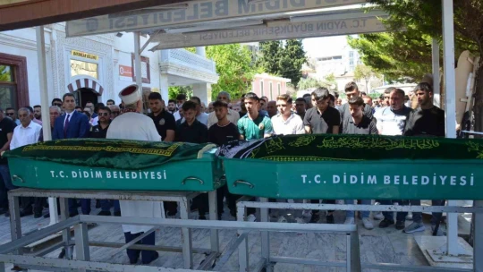 Didim'deki kazada hayatını kaybeden 4 kişi toprağa verildi