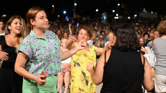 Didimliler Büyükşehir'in Yaz Konseri ile coştu