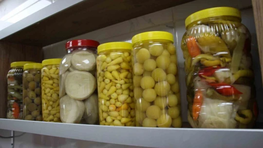 Doğal antibiyotik turşuya Aydınlılar rağbet gösteriyor