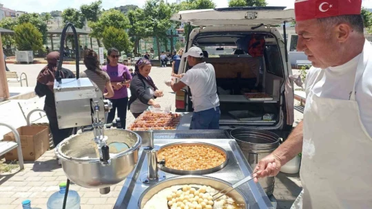 Doğalgaz patlamasında hayatını kaybeden Erbaş için lokma hayrı yapıldı