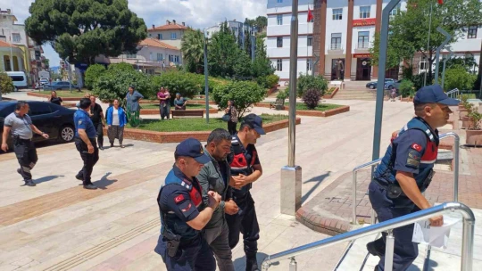 Dört yaşındaki Enes'in ölümünü lastik ve kaputtaki kan izleri aydınlattı
