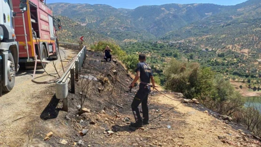 Dumanı gören bölgeye koştu, yangın kısa sürede söndürüldü