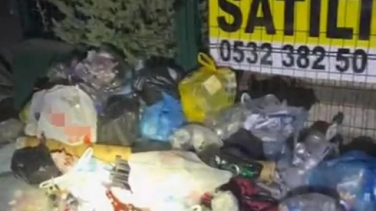 Dünya'nın gözde turizm şehri Marmaris, çöp kente döndü