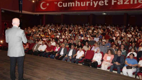 Eczacı Odası'nın etkinliğine Aydınlılardan yoğun ilgi