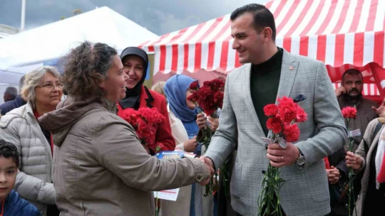 Efeler Belediye Başkan Adayı Pehlivan, kadınların umudu oldu