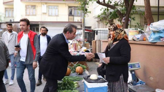 Efeler Belediye Başkan Adayı Yetiştin'den pazar ziyareti