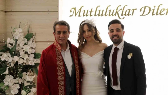 Efeler Belediye Başkanı Yetişkin ilk nikahını kıydı