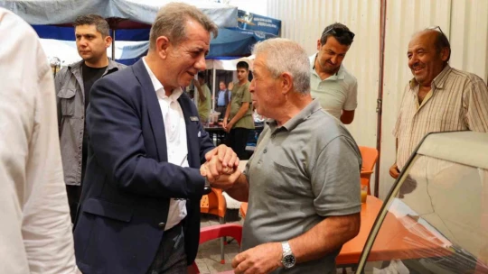 Efeler Belediye Başkanı Yetişkin, Salı Pazarı'nda vatandaşlarla buluştu