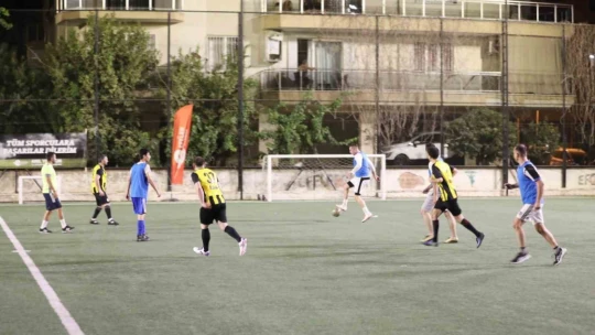Efeler Belediyesi 30 Ağustos Zafer Kupası'nda santra yapıldı