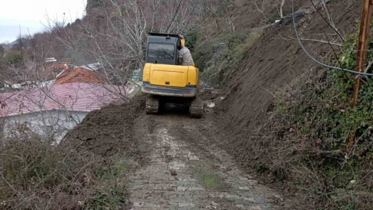 Efeler Belediyesi kapanan yolu açtı