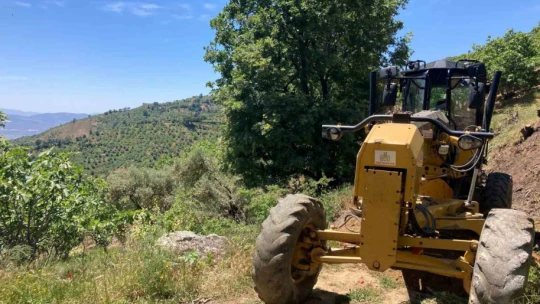 Efeler Belediyesi kırsal mahallelerde yol çalışmalarını sürdürüyor