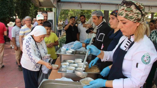 Efeler Belediyesi'nden aşure hayrı