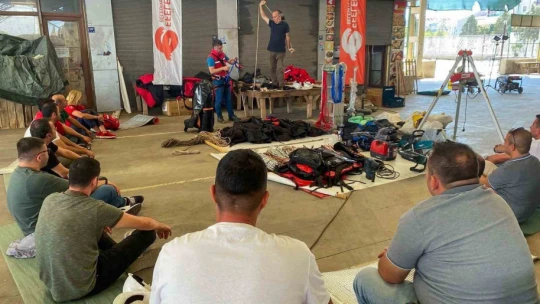 Efeler Belediyesi'nin arama kurtarma ekibi her an göreve hazır