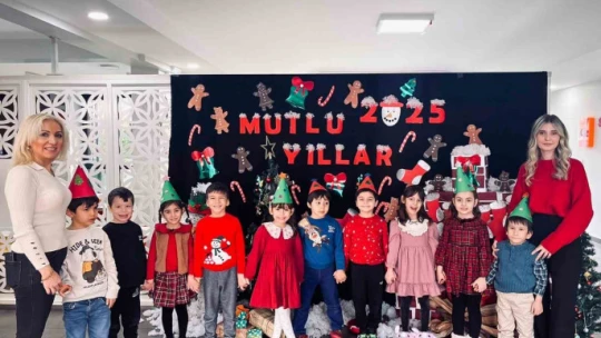 Efeler Belediyesi'nin miniklerinden erken yılbaşı coşkusu