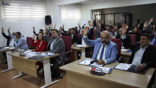 Efeler Belediyesi'nin yeni dönem ilk meclis toplantısı yapıldı