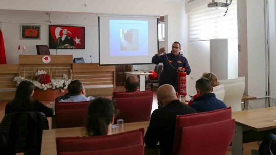 Efeler Belediyesi personeline yangın eğitimi