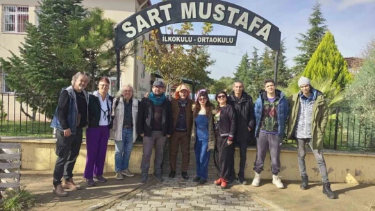 Efeler Belediyesi Şehir Tiyatrosu, çocuklarla buluştu