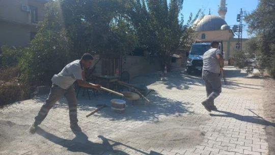 Efeler Belediyesi Umurlu Mahallesi'nde yol çalışmaları gerçekleştirdi