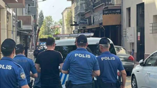 Efeler'de alacak verecek kavgası: 1 kişi yaralı