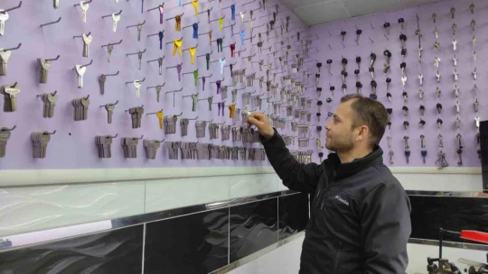 Efeler'de en düşük çilingir hizmeti 80 TL oldu