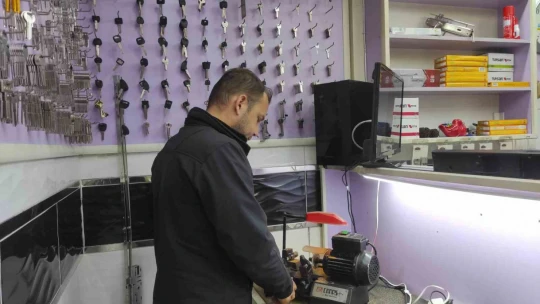 Efeler'de en düşük çilingir hizmeti 80 TL oldu