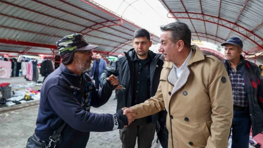 Efeler'de ikinci el pazarı yeni yerine taşındı