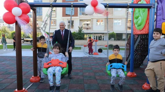 Efeler'de Memiş Dinç Parkı hizmete açıldı